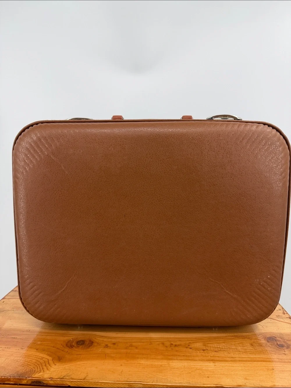 Vintage 70s child’s brown Grandma overnight suitcase travel luggage case MCM